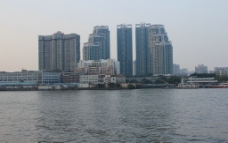 江边高楼图片