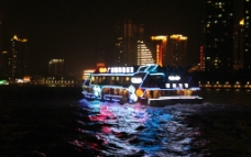 珠江夜游船图片