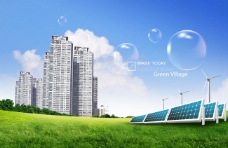 草地上的太阳能电池板和泡泡