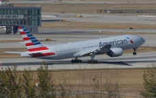 美国AA波音777图片