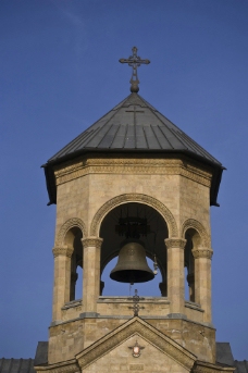 圣教三圣大教堂钟楼图片
