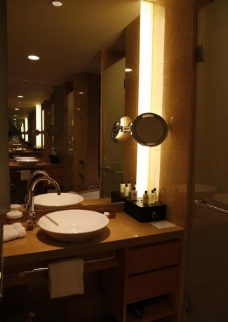 酒店洗浴室图片