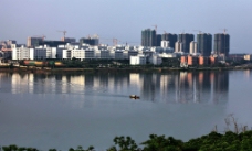 上江湘江边上的城市图片